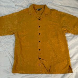 Tommy Bahama - Medium (M) Button Down Short Sleeve Shirt - Gold w/ Floral Print